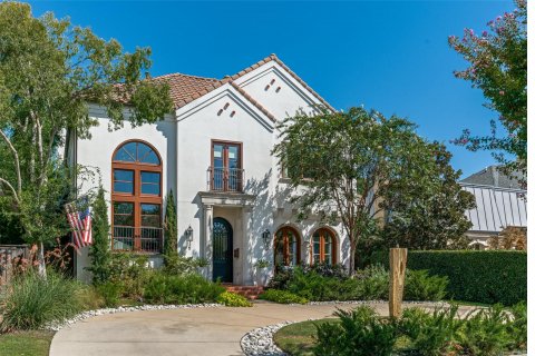 4432 Mockingbird Parkway